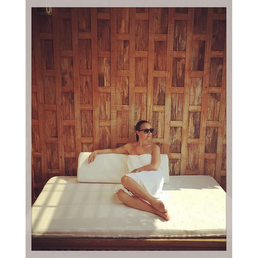 Camila Raznovich Feet