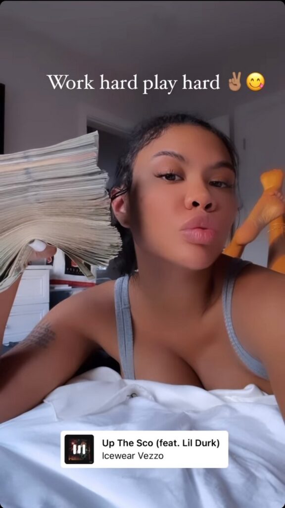 Taylor Hing Feet (9 sexy photos)