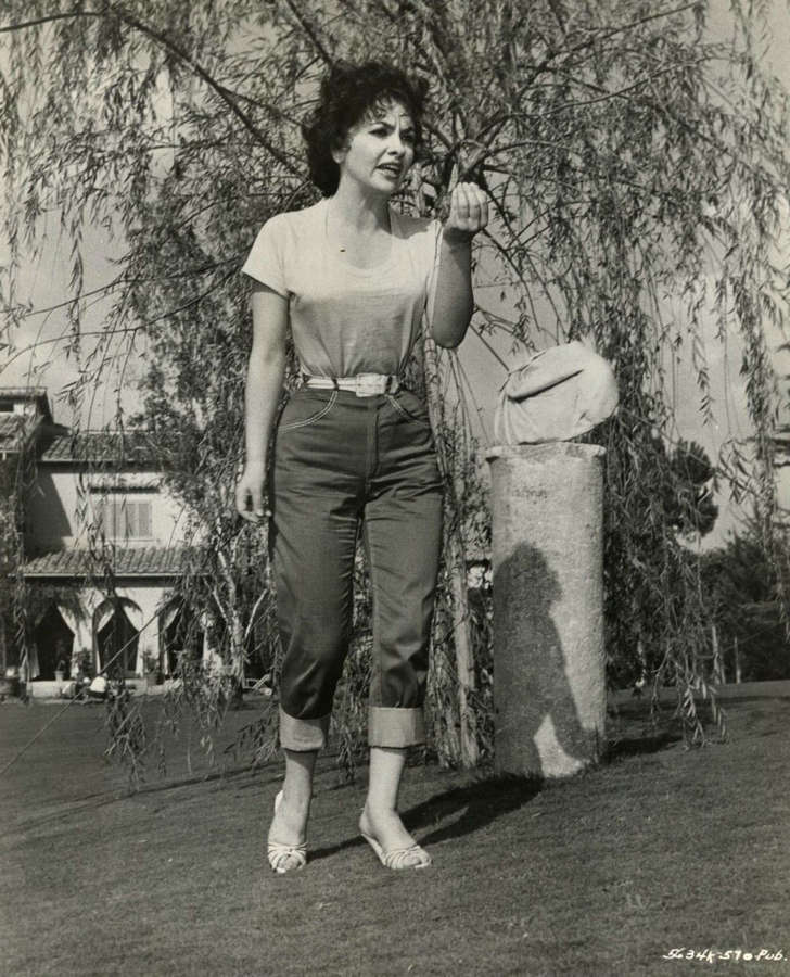 Gina Lollobrigida Feet
