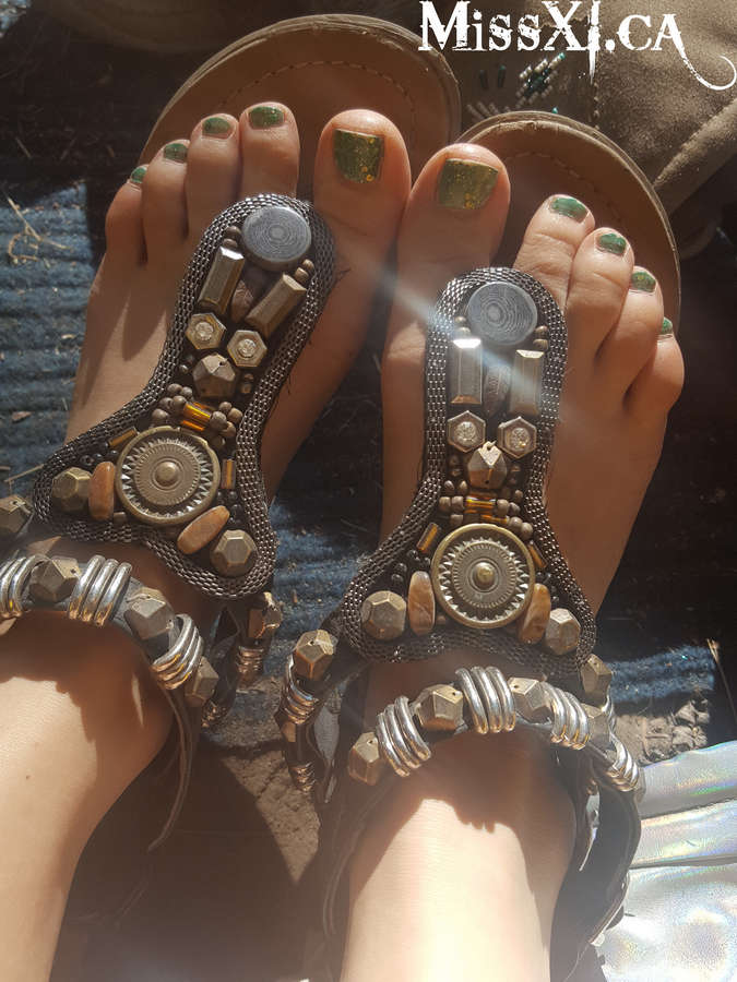 Miss Xi Feet