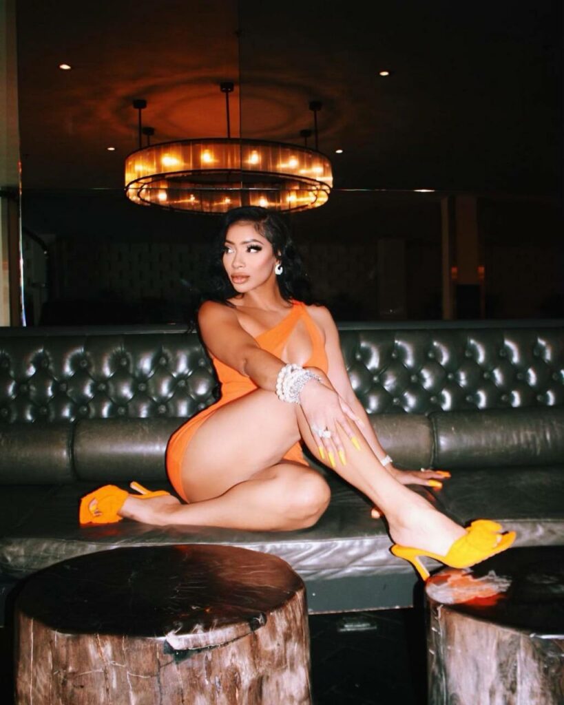 Tommie Lee Feet (15 sexy photos)