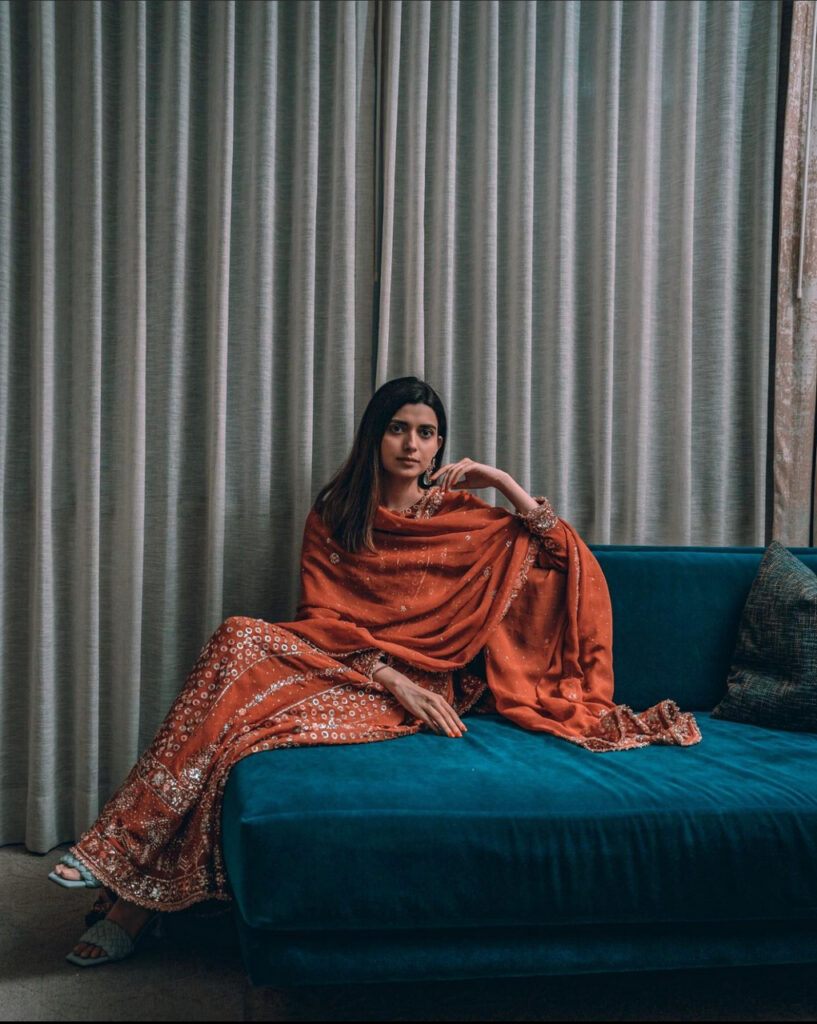 Nimrat Khaira Feet (3 sexy photos)