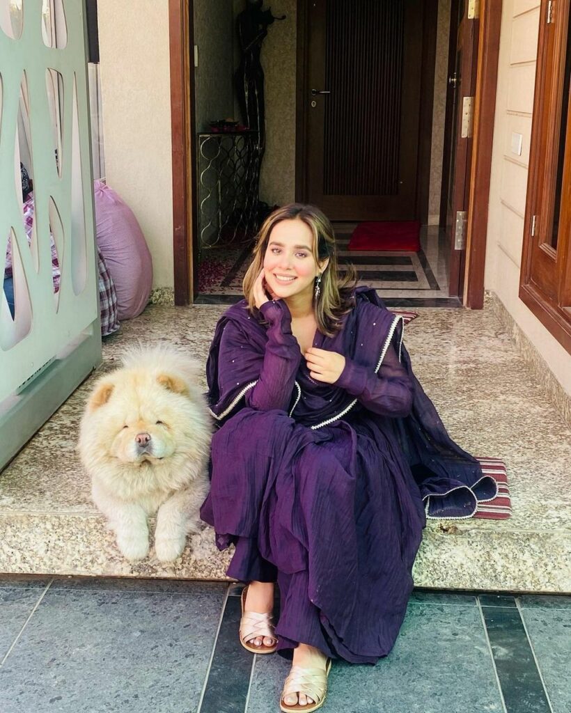 Sunanda Sharma Feet (16 sexy photos)