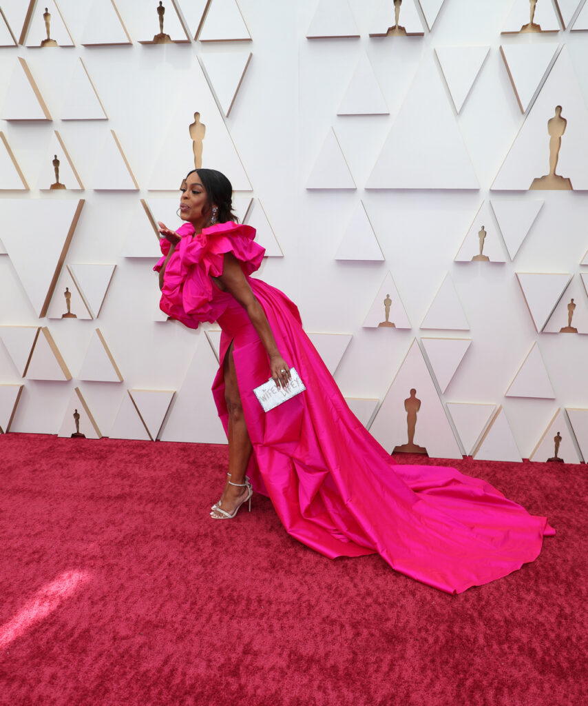 Niecy Nash Feet (2 sexy photos)