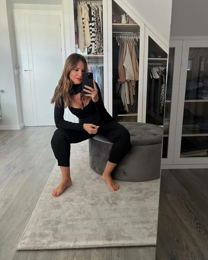 Silvia Zamora Feet (4 sexy photos)