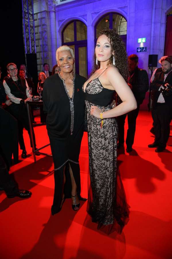 Dionne Warwick Feet 10 Photos Sexy Feets Celeb Feets