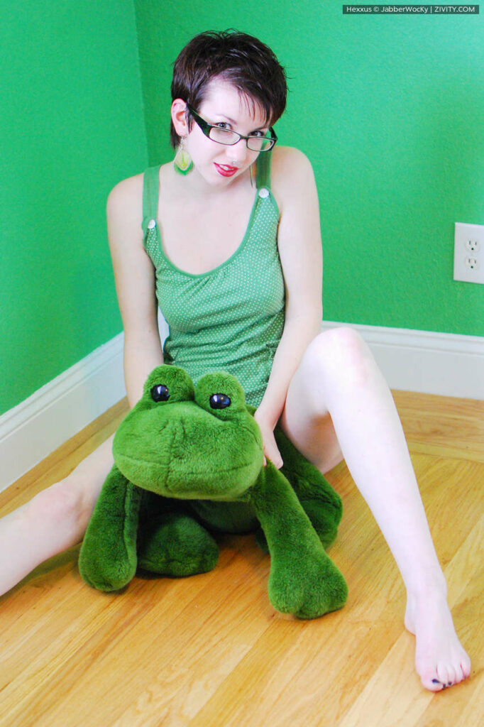 Hexxus Feet (11 photos)