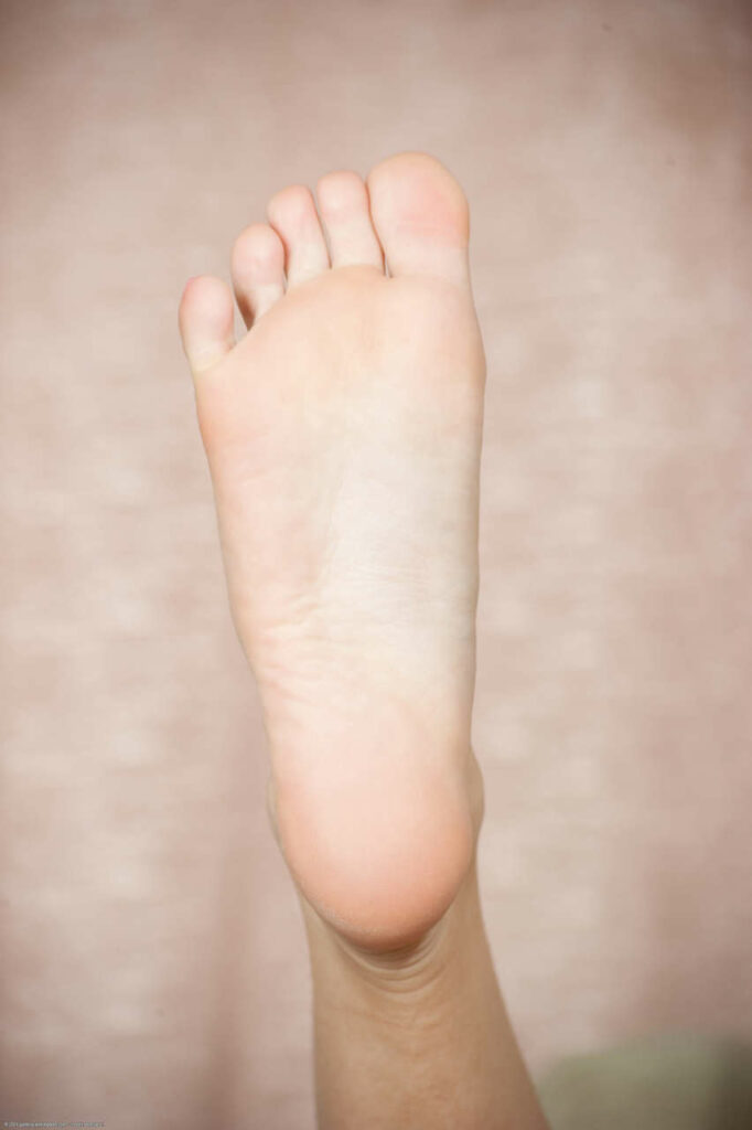 Alika Feet (50 photos)