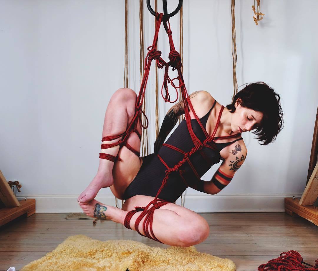 Cameron Hannibal Damage Feet