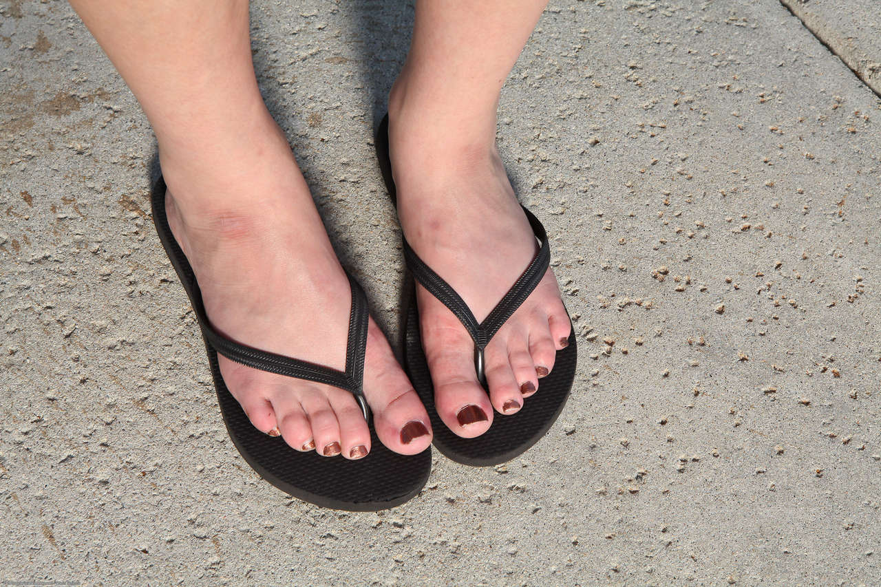 Allesandra Snow Feet