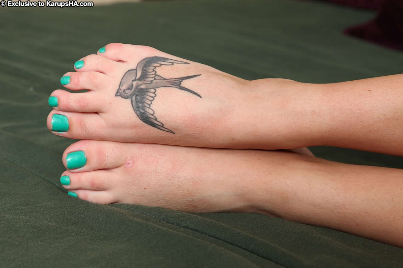 Cindy Jones Feet