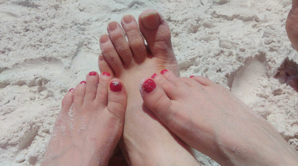 A J Marion Feet (16 photos)