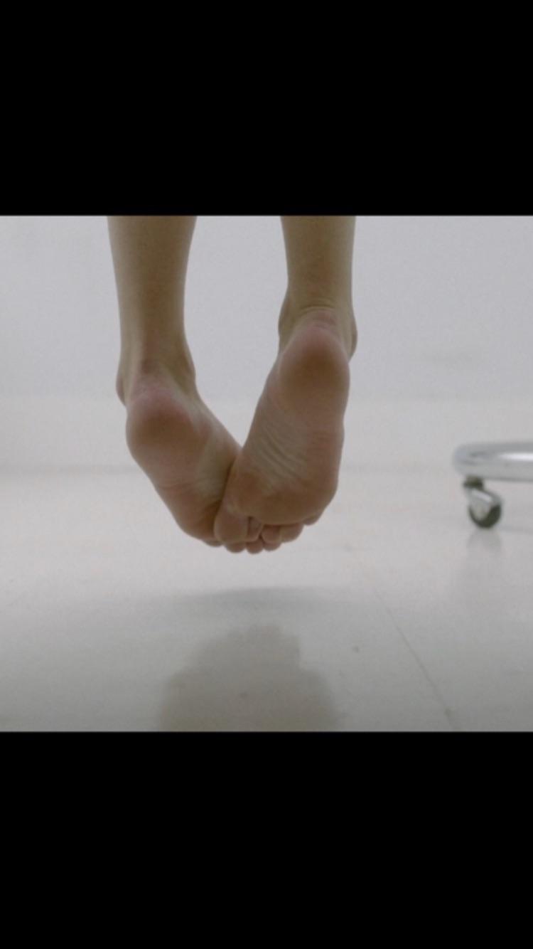 Eliza Taylor Soles Feet