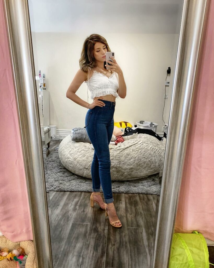 Pokimane Feet (2 photos)