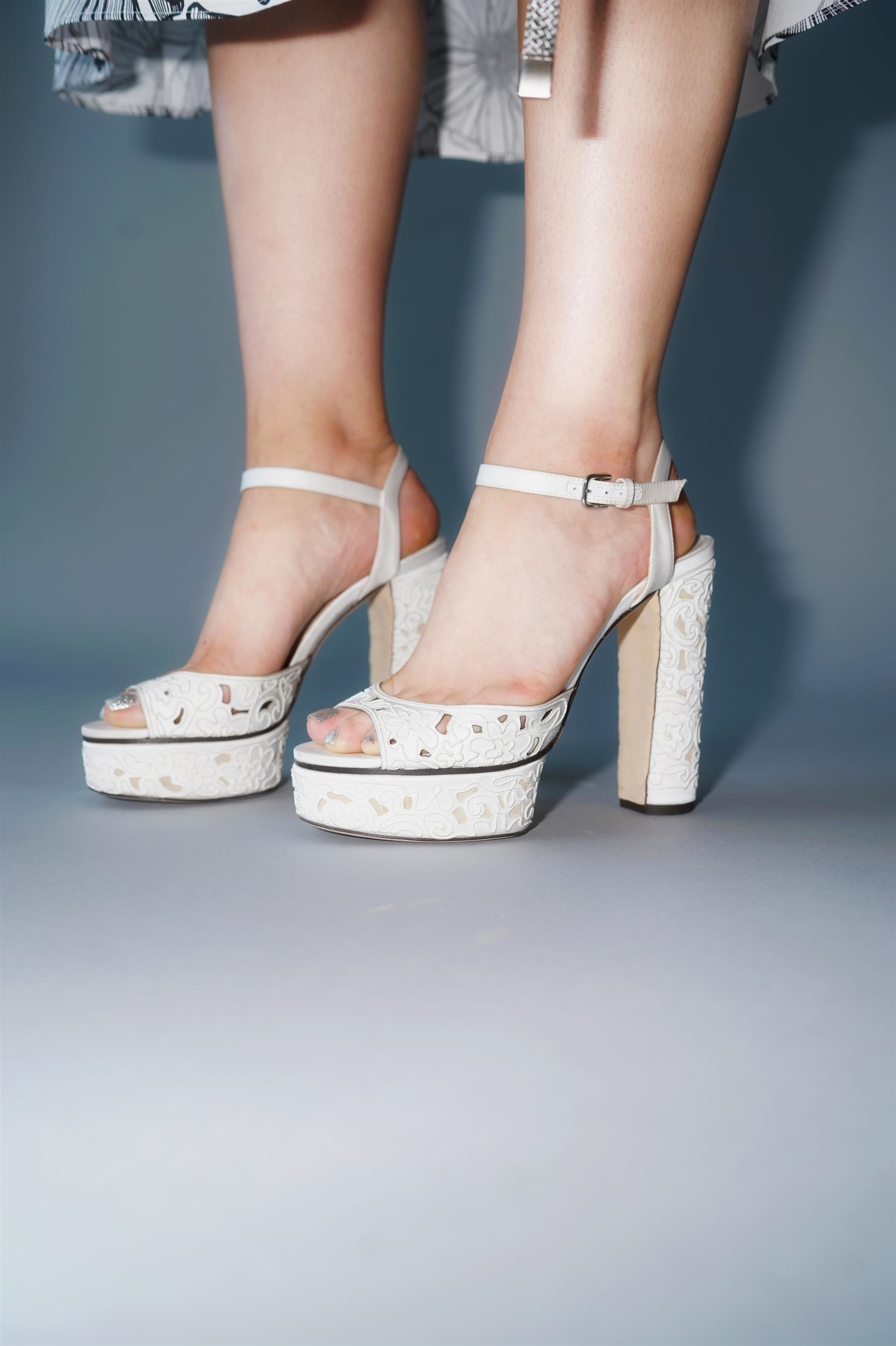Joey King Feet