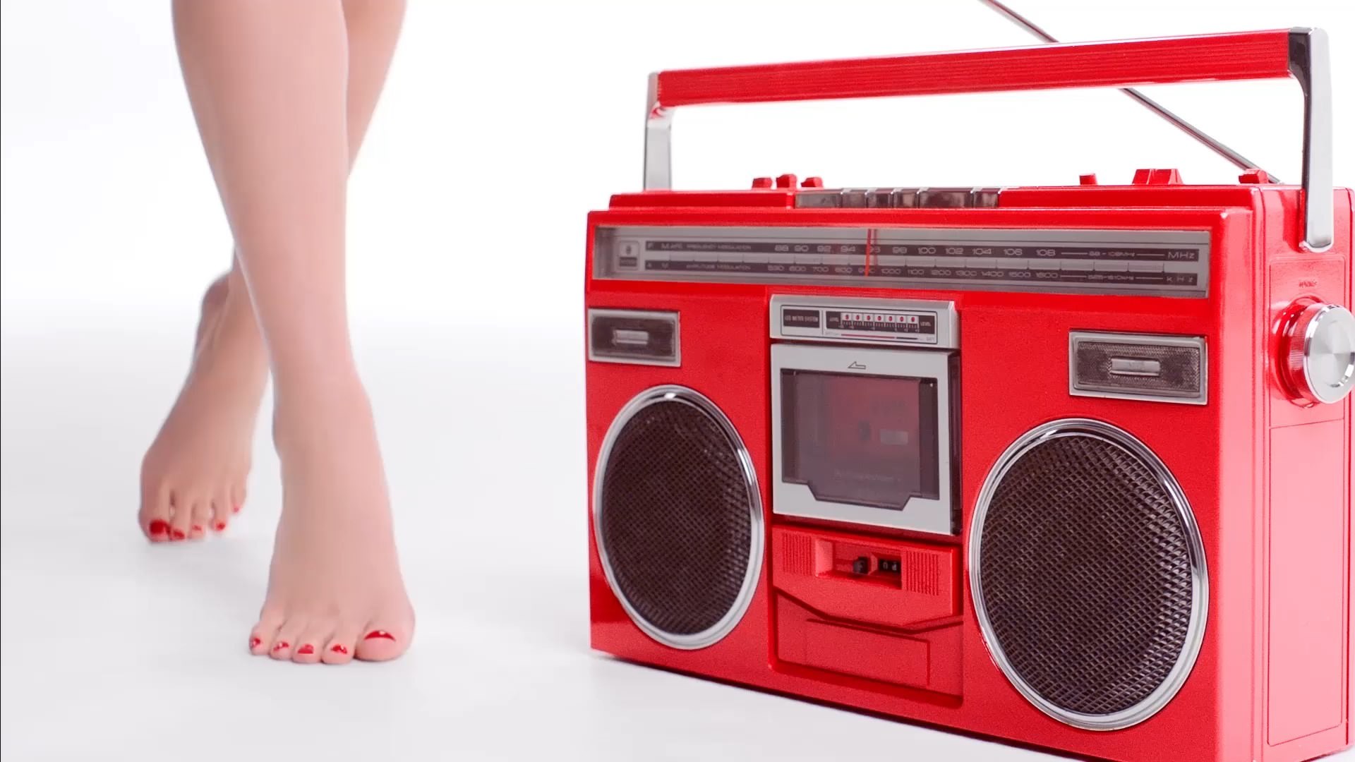 Natalie Portmans New Shoot Feet