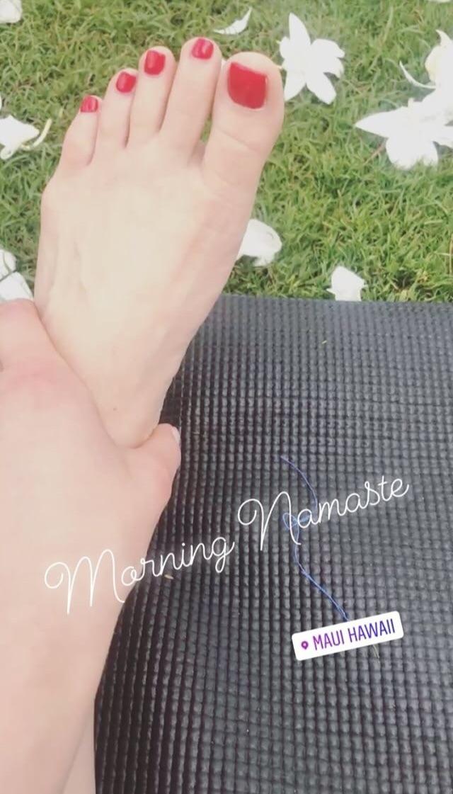 Katheryn Winnick Feet