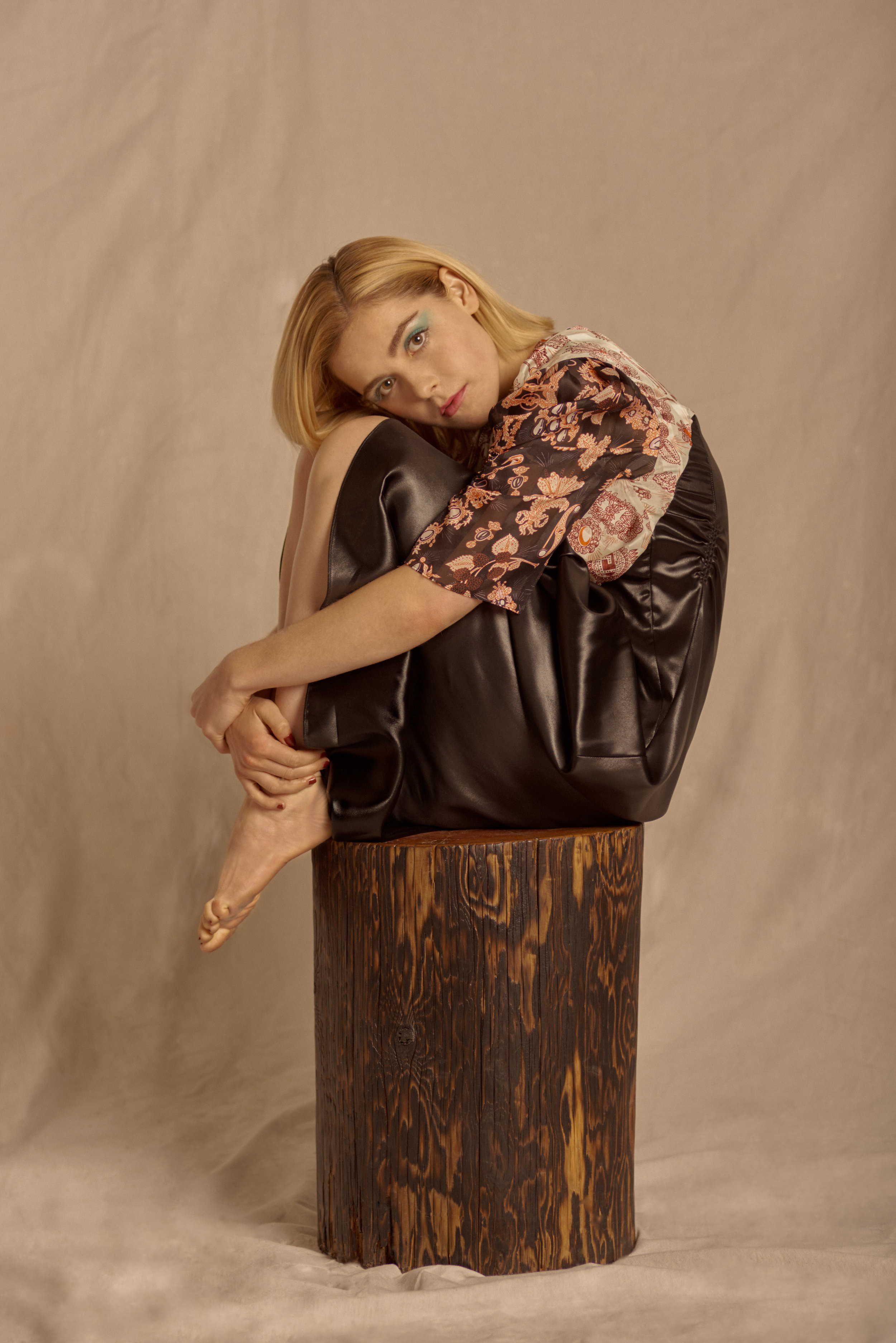 Kiernan Shipka Feet
