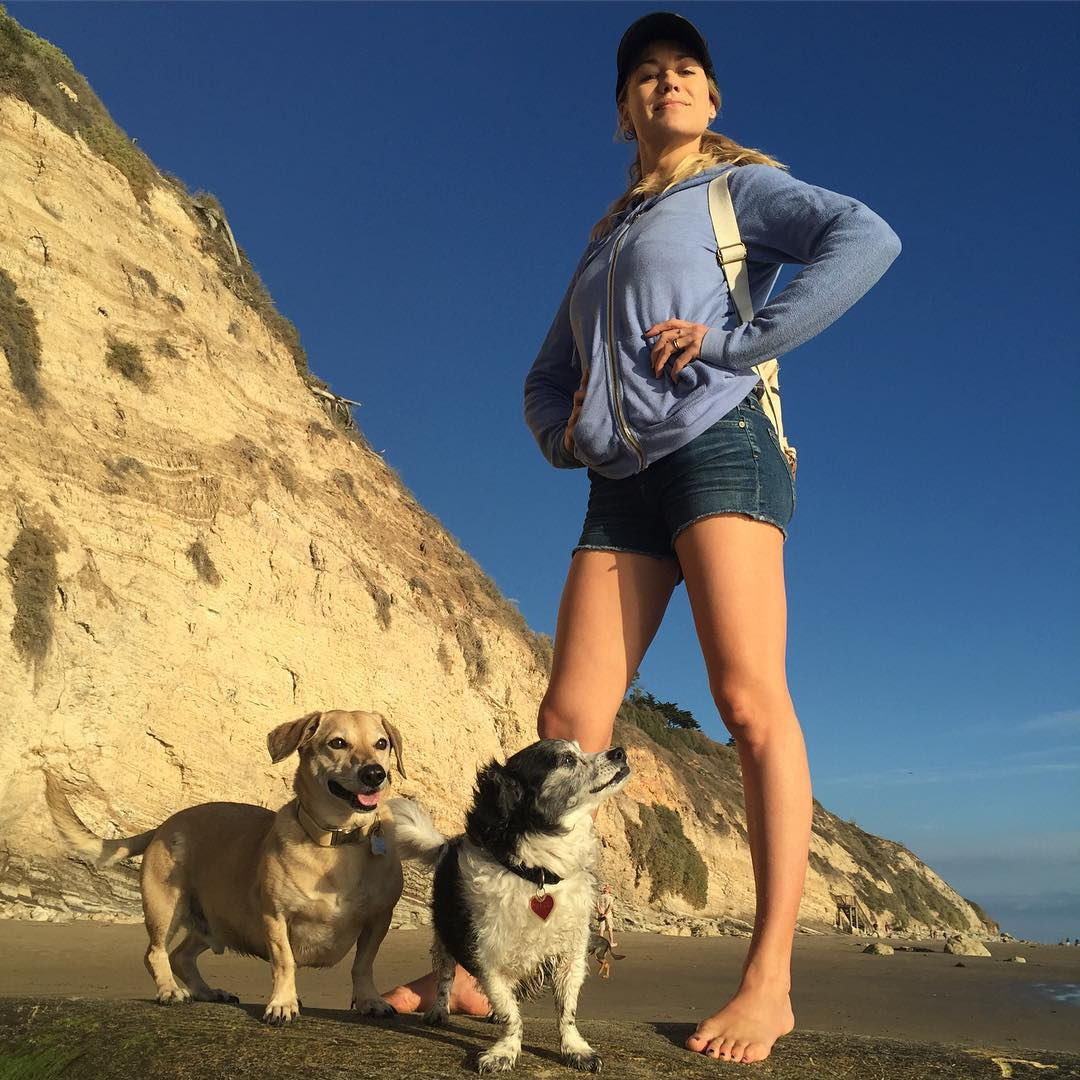 Yvonne Strahovski Feet