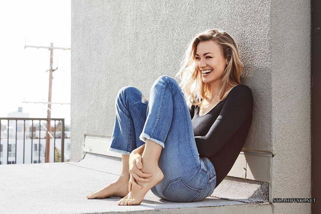 Yvonne Strahovski Feet