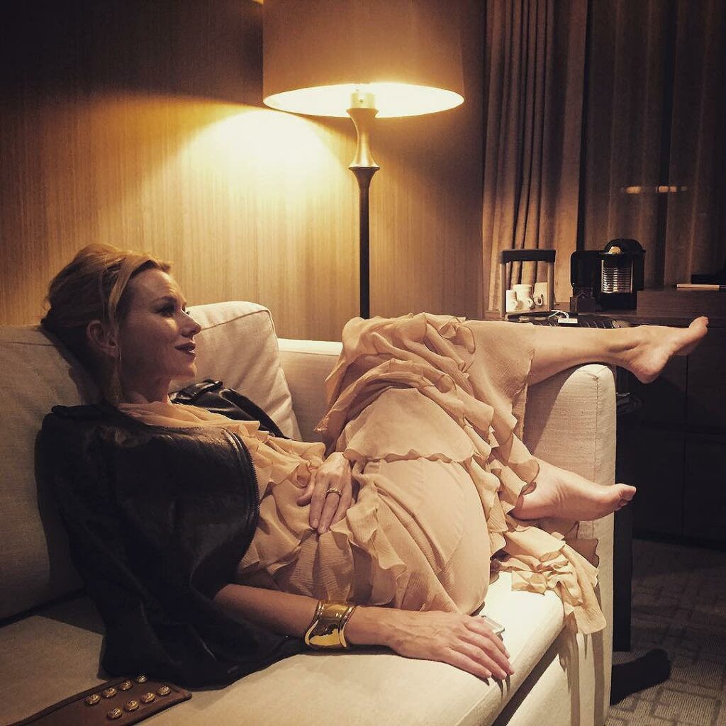Naomi Watts Feet (18 photos)