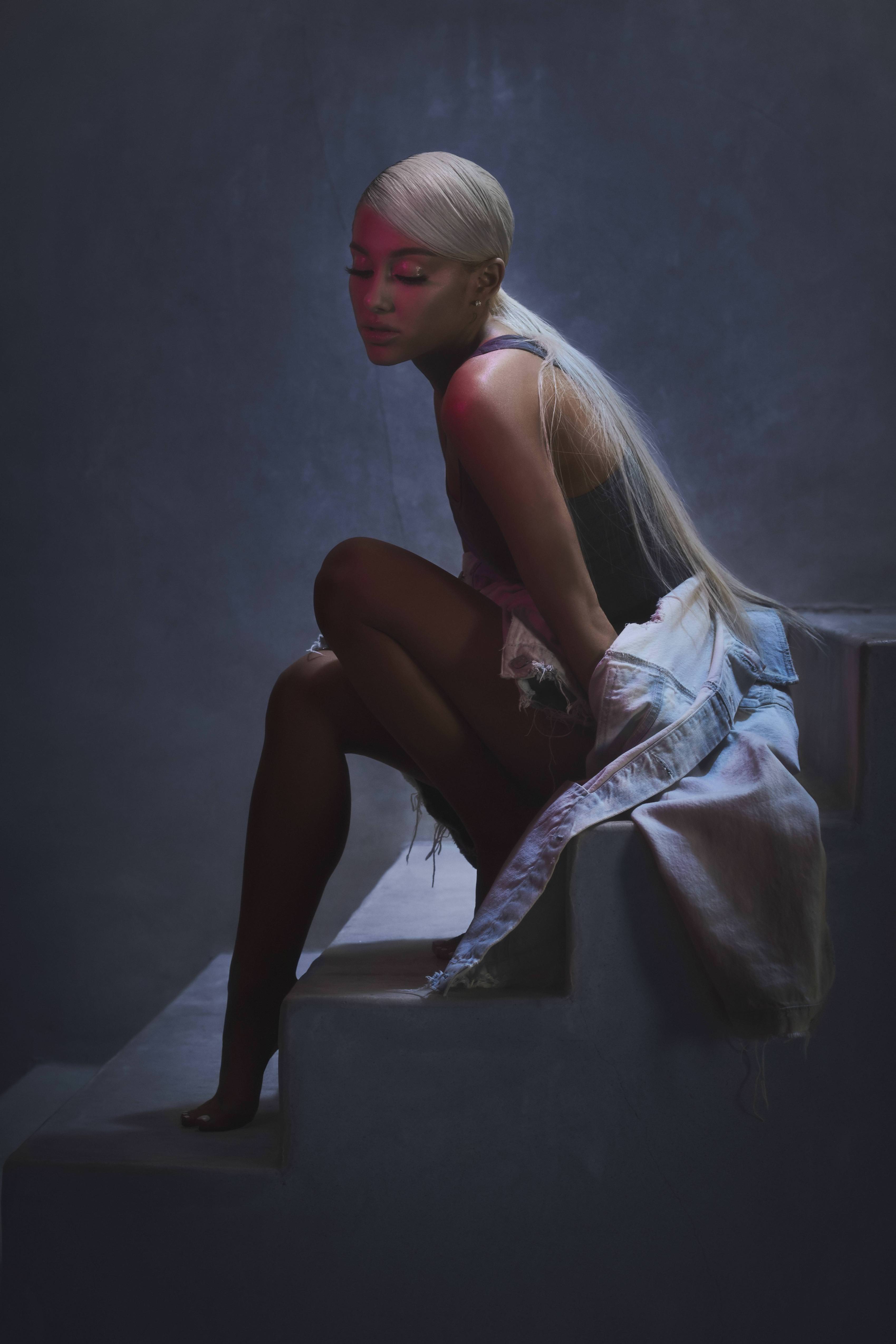 Ariana Grande Feet