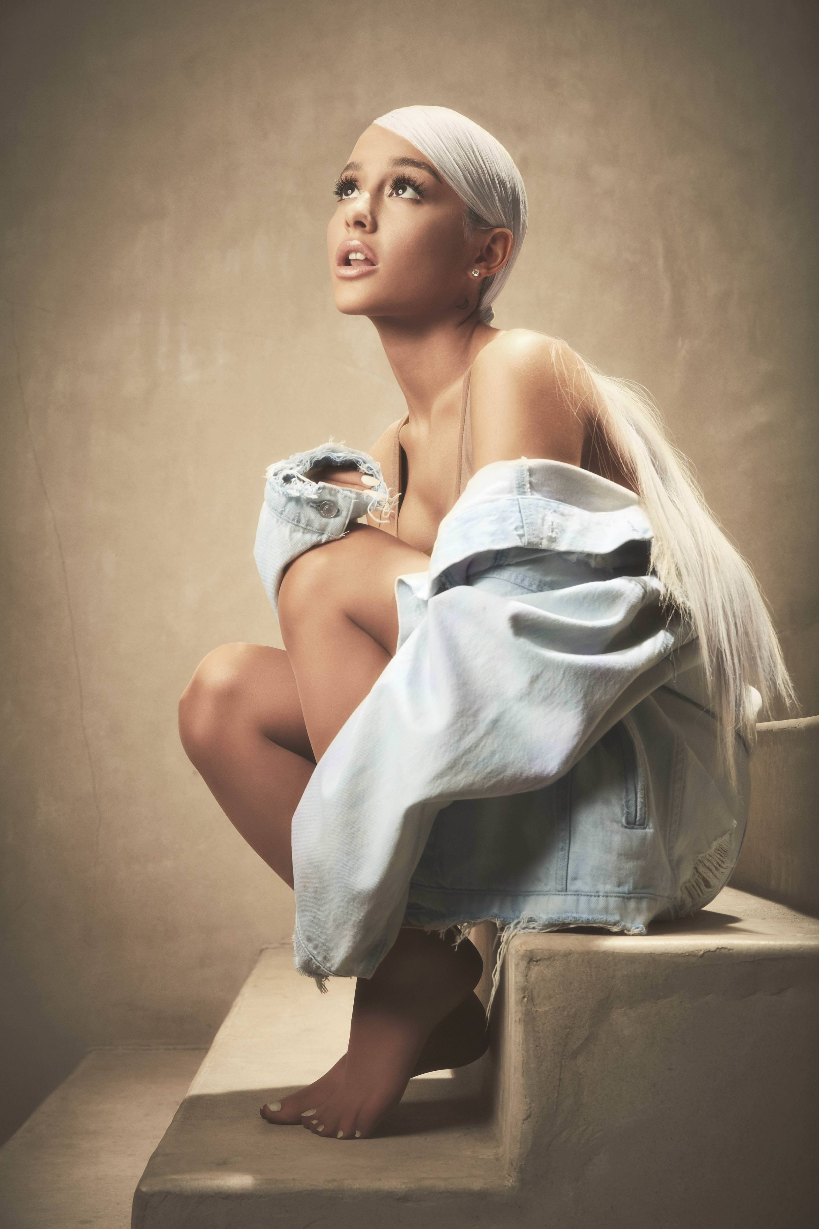 Ariana Grande Feet