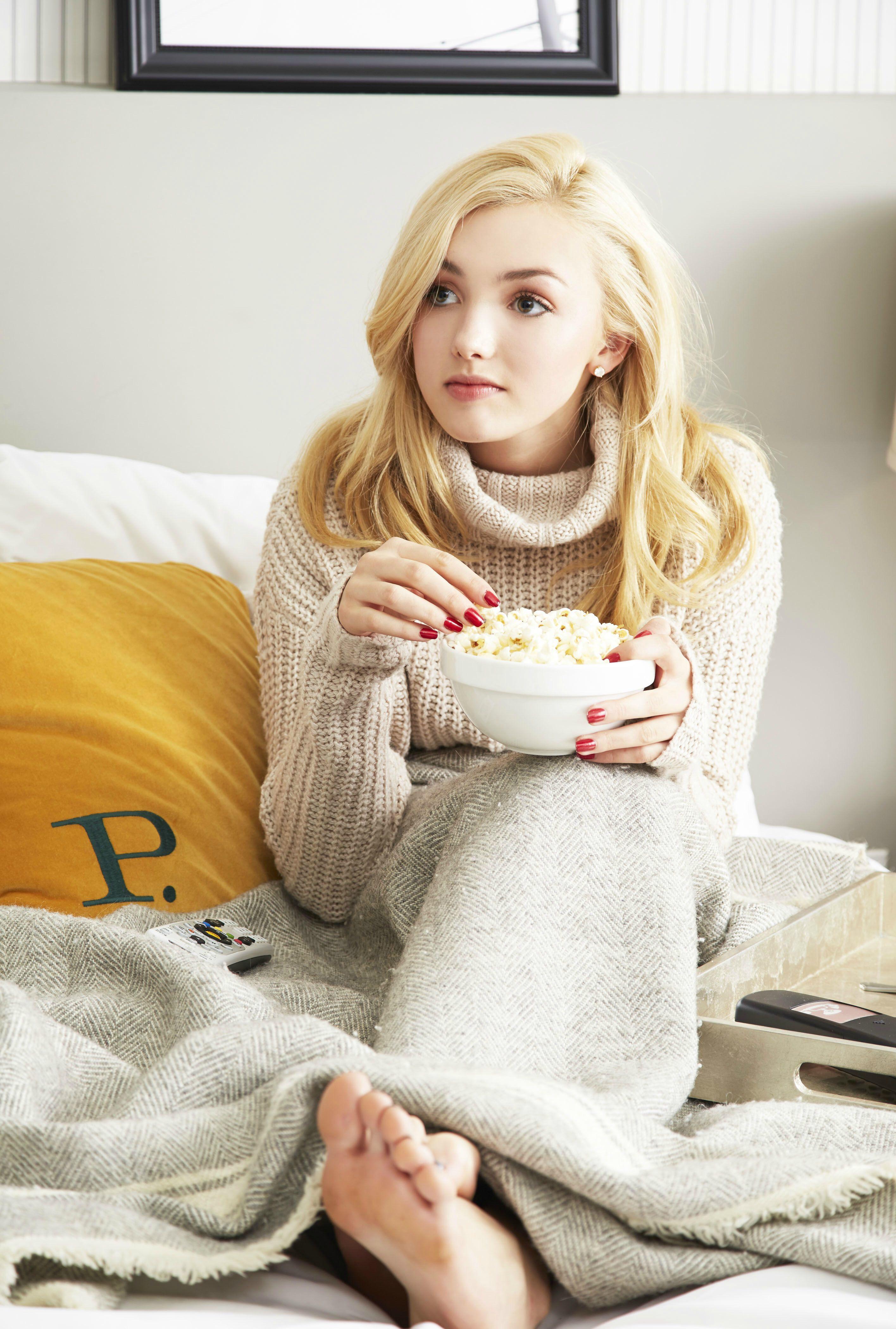 Peyton List Feet
