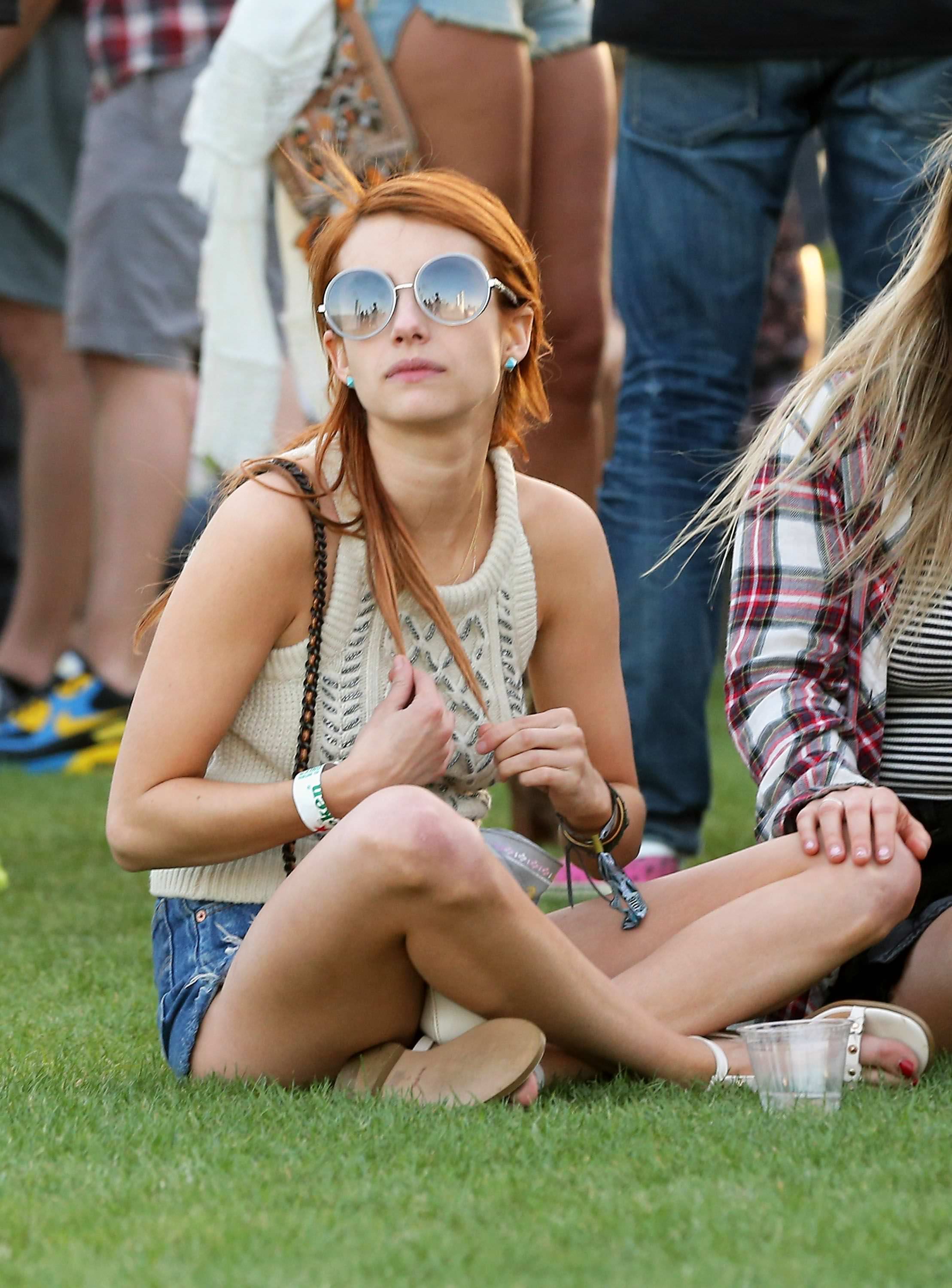 Emma Roberts 1 Feet