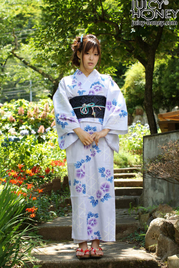 Tsukasa Aoi (63 photos)