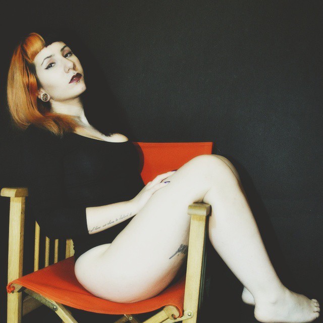 Rena Von Caustic Feet