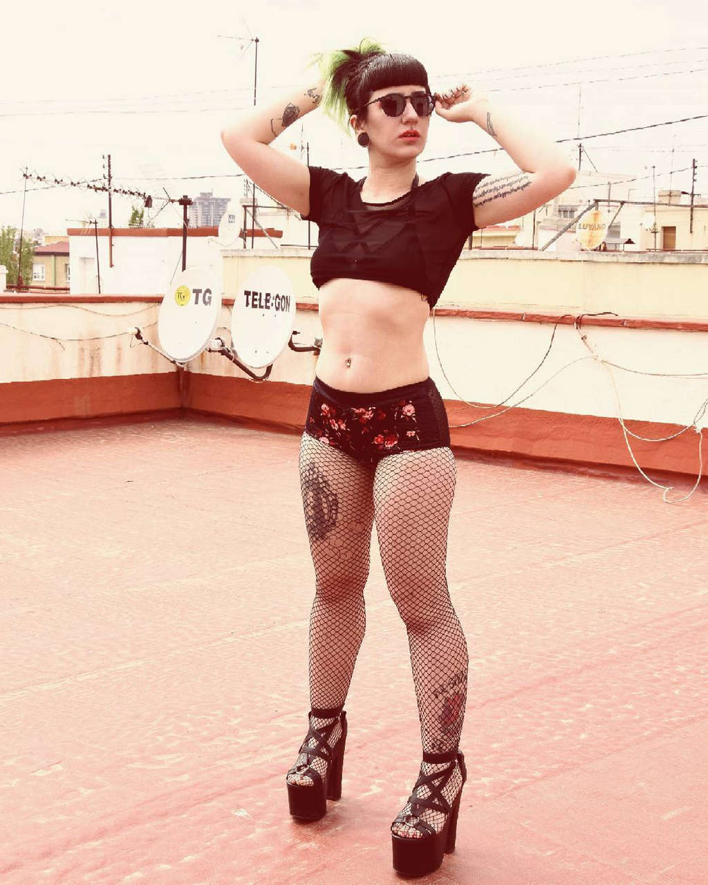 Rena Von Caustic Feet