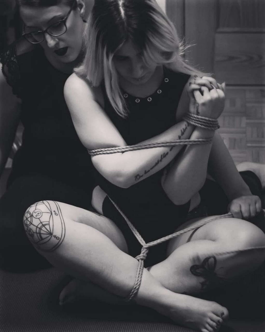 Rena Von Caustic Feet