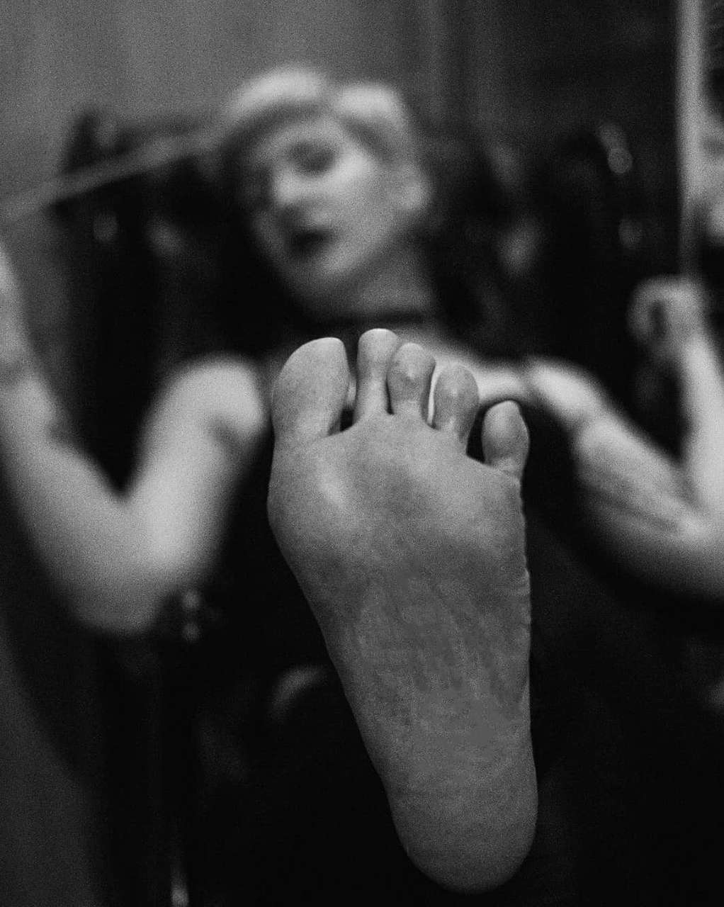 Rena Von Caustic Feet