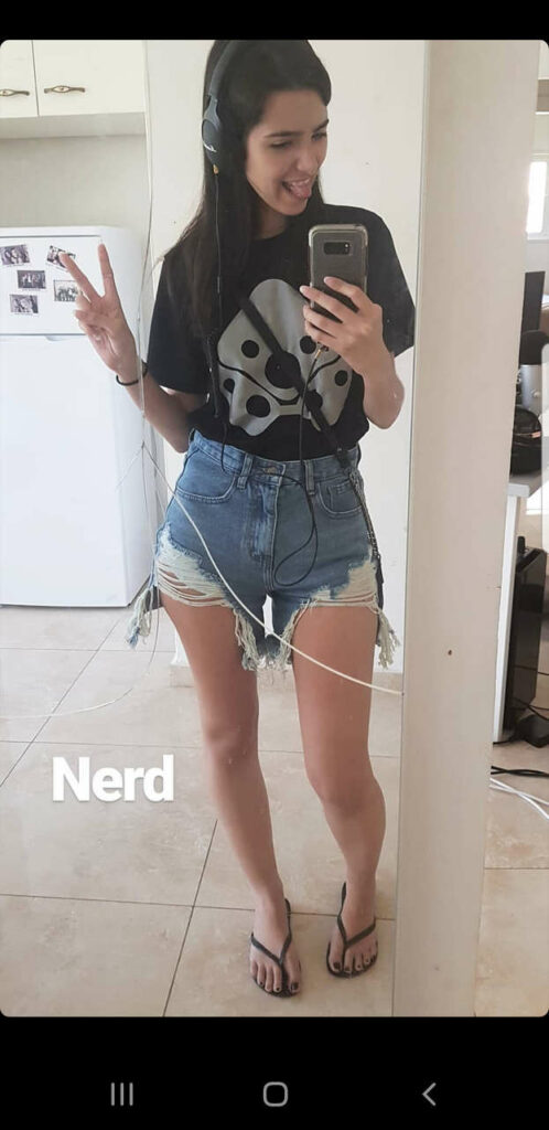 Idk If Shed Count But Shes A Youtuber So Maybe Asmr Glow Feet