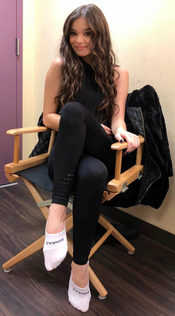 Hailee Steinfeld Teasing Us Feet