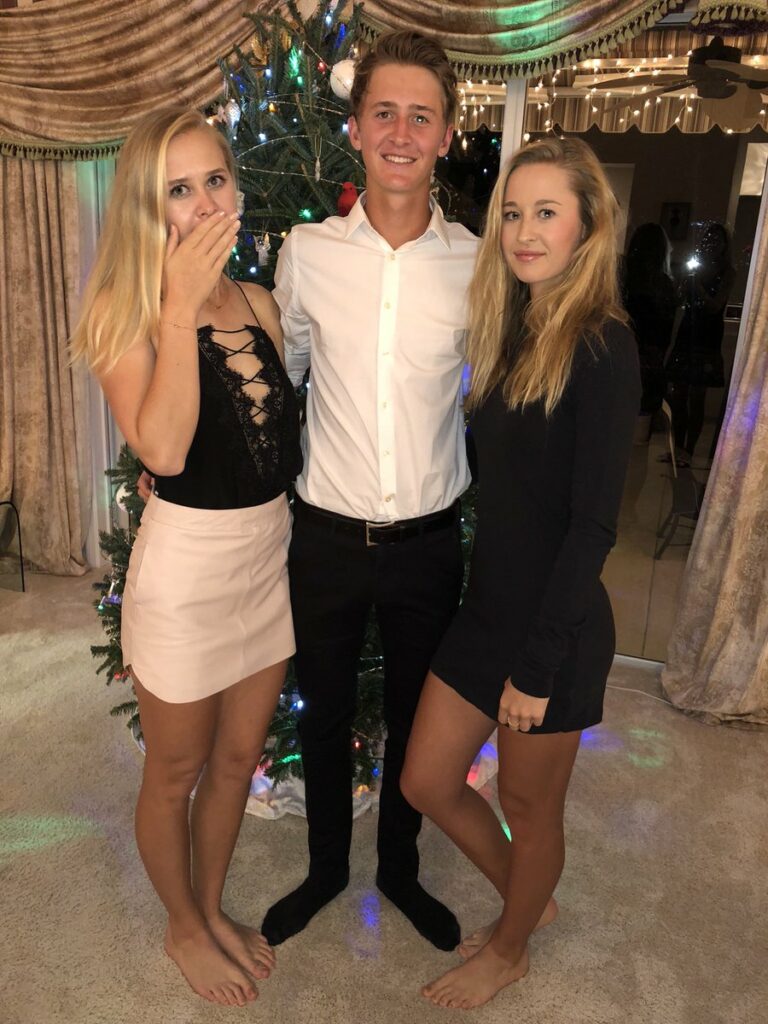 Nelly And Jessica Korda Lpga Tour Feet