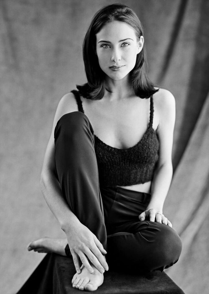 Claire Forlani Feet