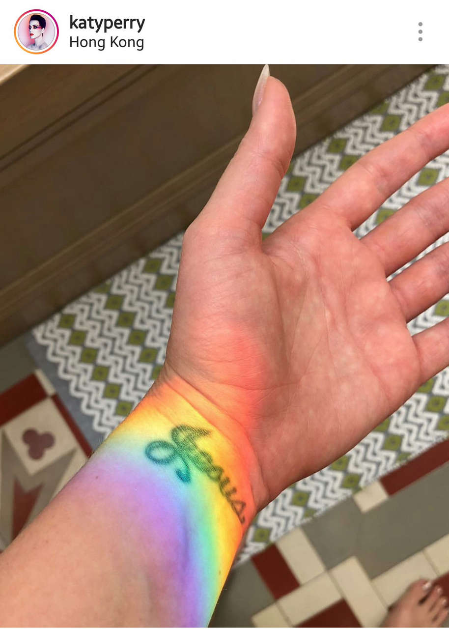 Katy Perry With The Sneaky Fee