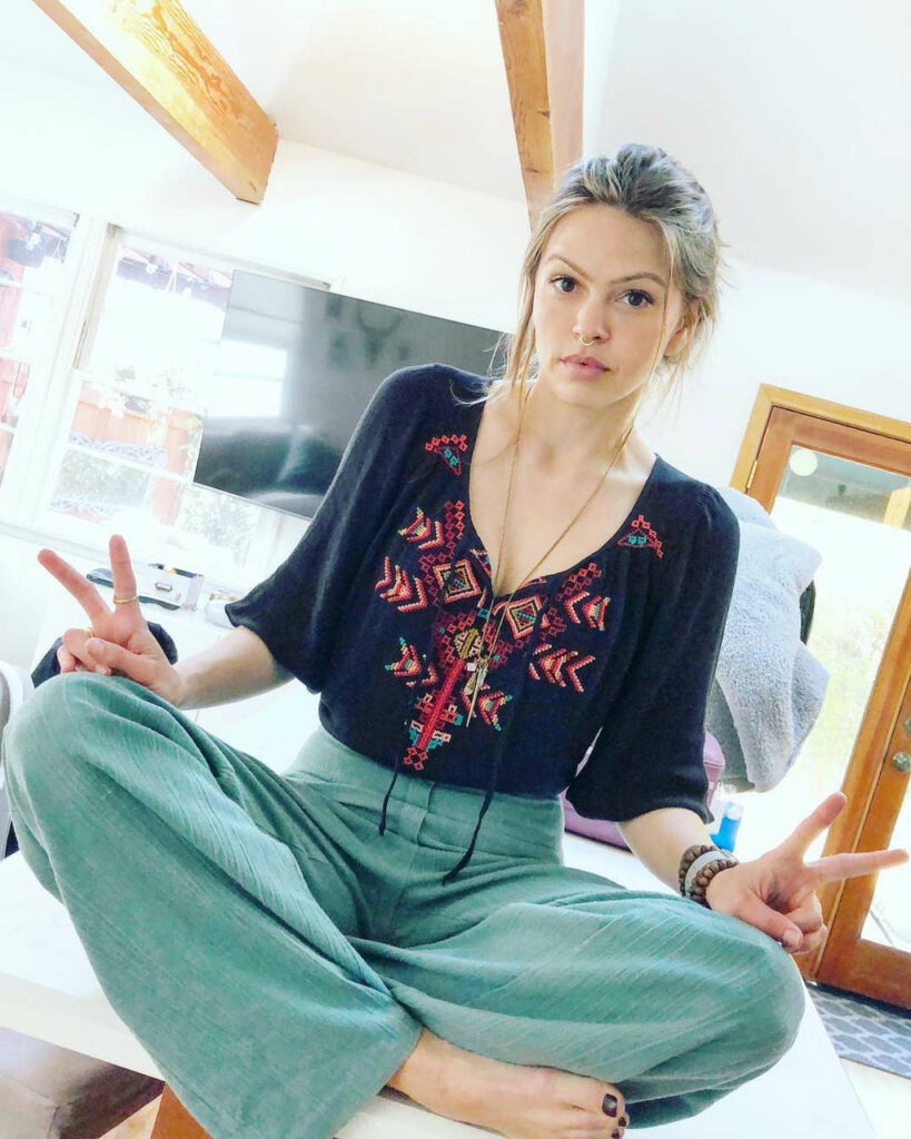 Aimee Teegarden Feet