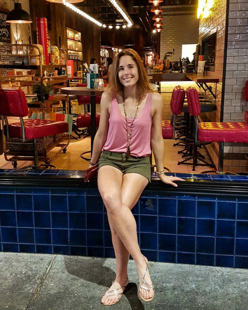 Alize Cornet Feet