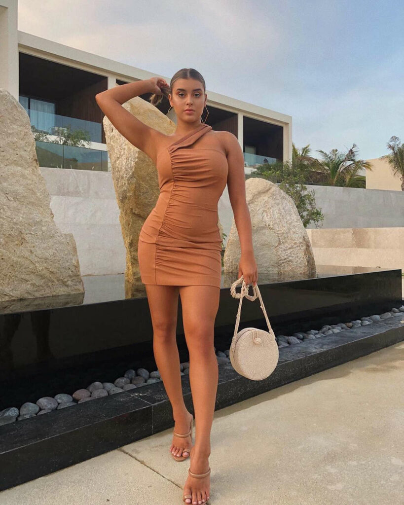 Kalani Hilliker Feet