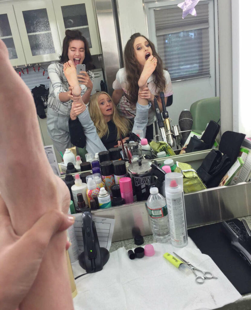 Portia Doubleday Mr Robot Cast Feet