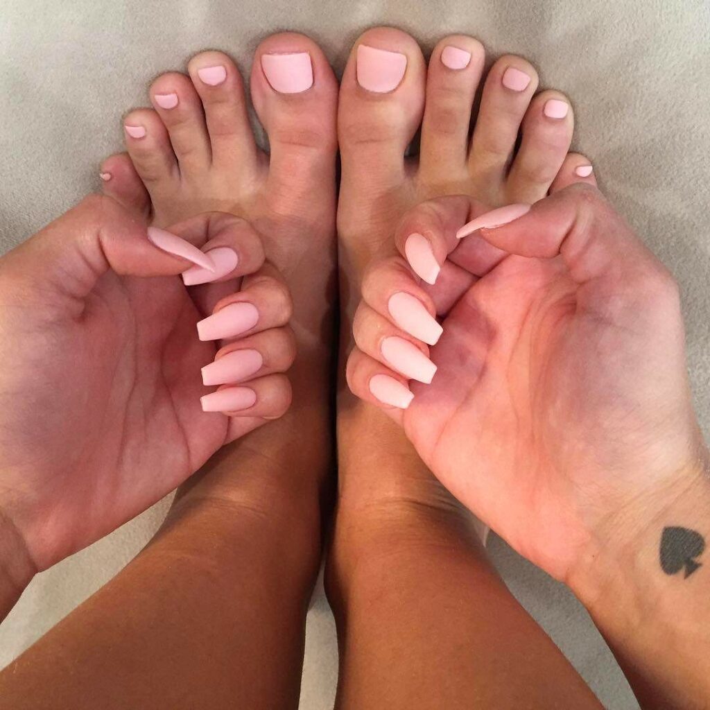 Ariel Winters Perfect Toes Feet