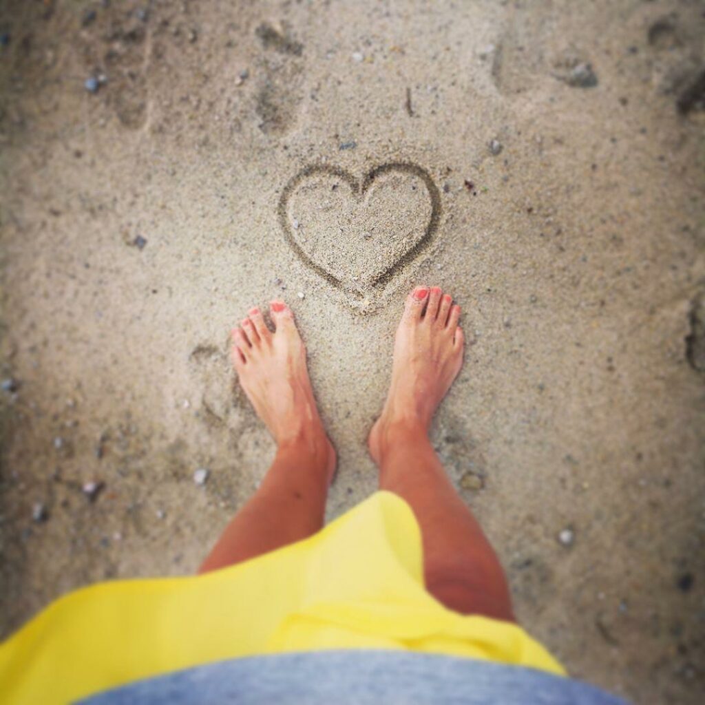 Sandy Heribert Feet