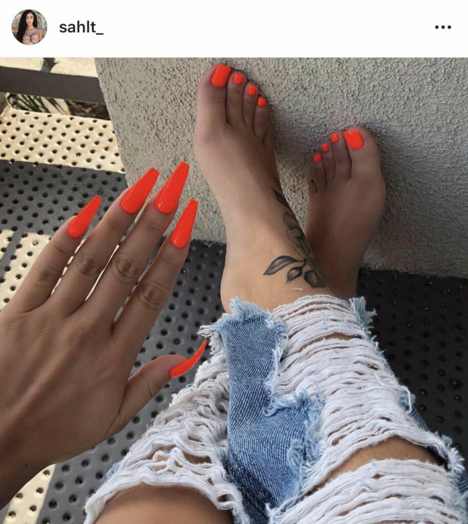 Sahlt Feet