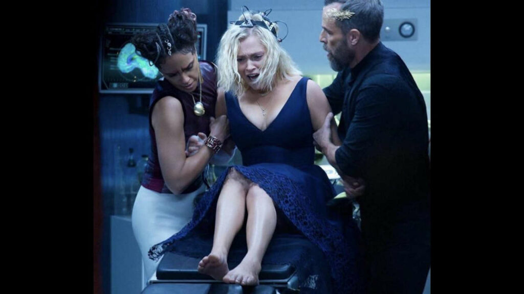Eliza Taylor The 100 Season 6 Feet
