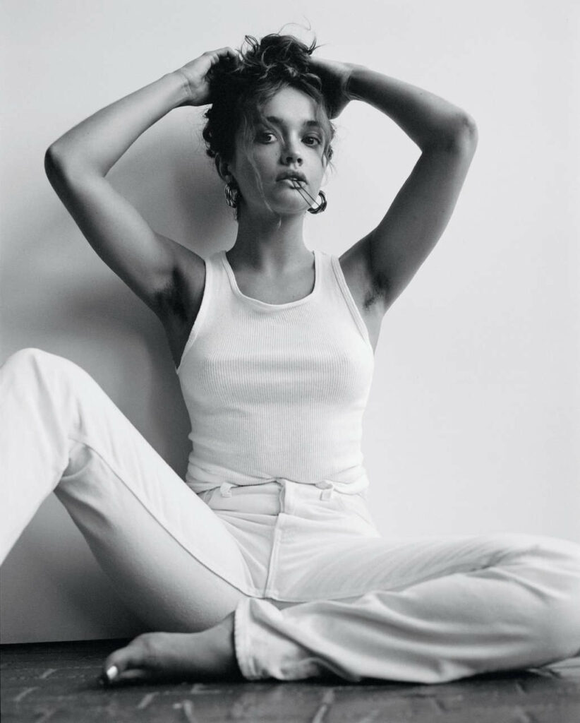 Olivia Cooke Feet