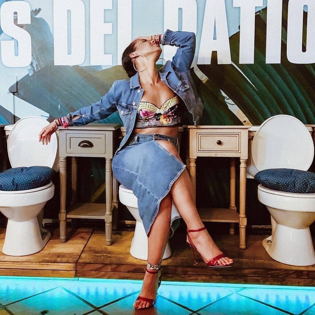 Alicia Keys Singer Prettyfeet Feet Toes (3 photos)