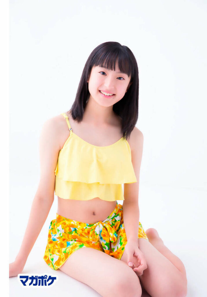 Misaki Kawahara Feet (2 photos)